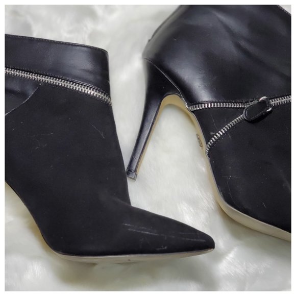 Rock & Republic Black Leather/Suede Ankle Bootie - Picture 7 of 7